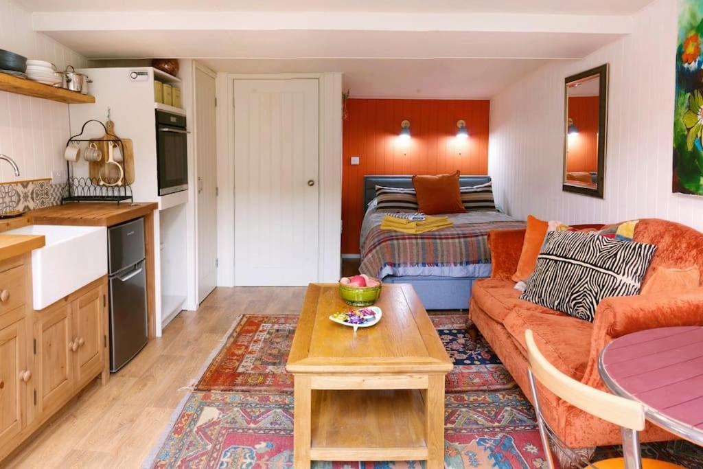 The Garden Room Knighton  Extérieur photo