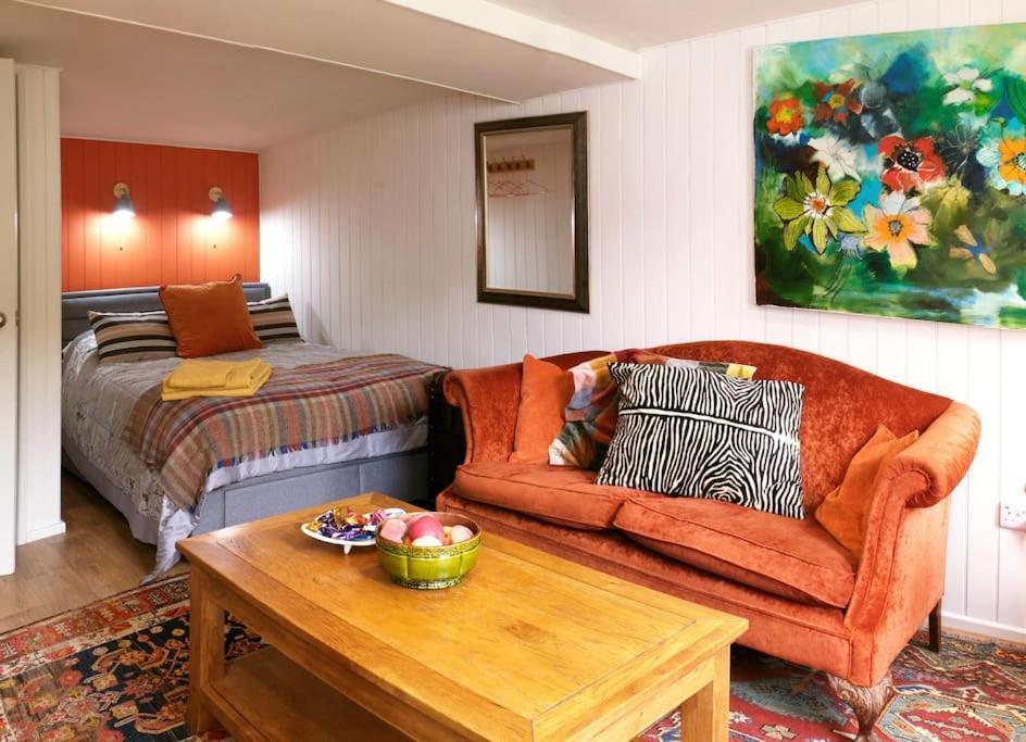 The Garden Room Knighton  Extérieur photo