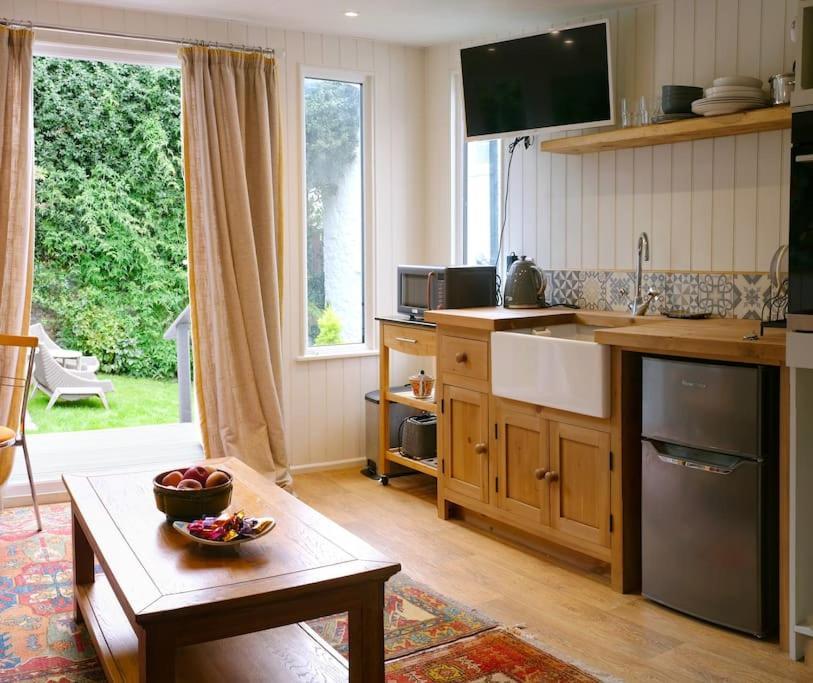 The Garden Room Knighton  Extérieur photo